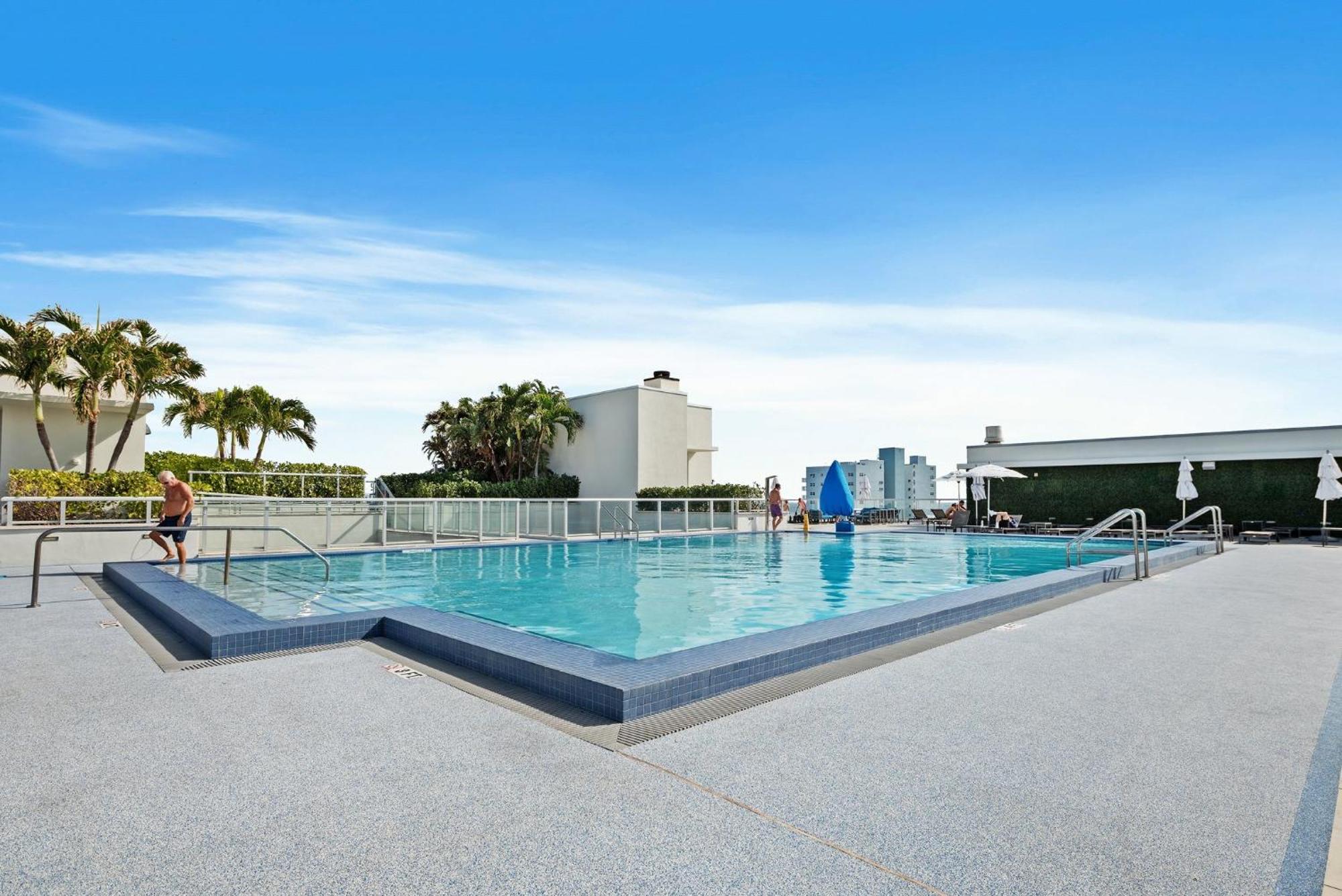 Hollywood Studios Condo Costa Kültér fotó